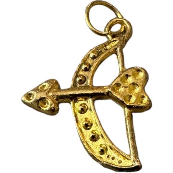 Gold Tone Bow & Arrow Pendant Charm - Picture 2 of 3